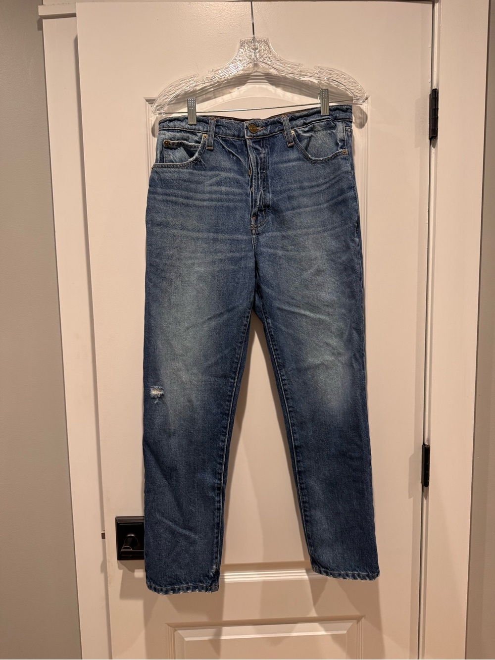 Frame Denim Straight Leg Jeans in Faded Blue